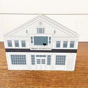 The Cat’s Meow | Vintage 1993 Nejaimes Stockbridge Shop Mini Wooden House